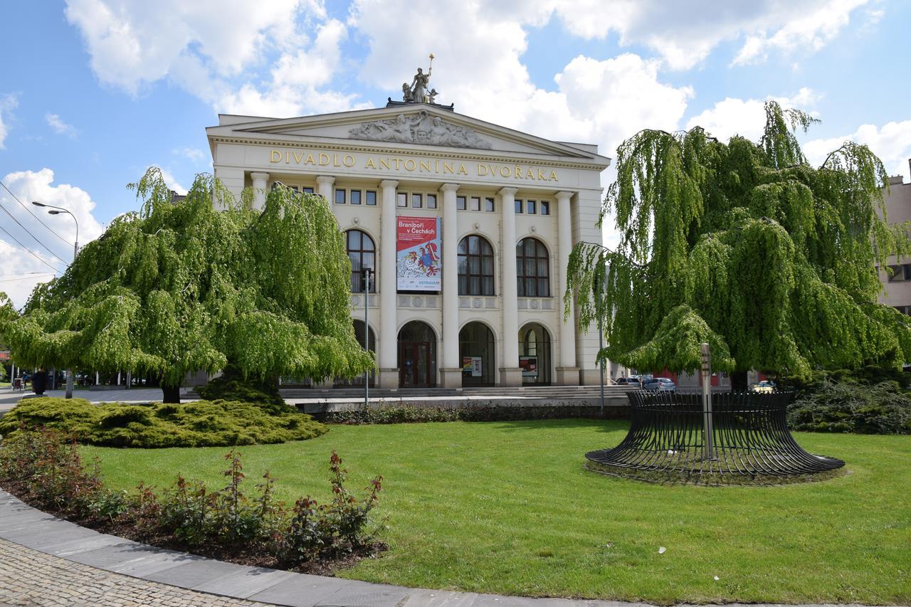 Kampus Palace Ostrava Esterno foto